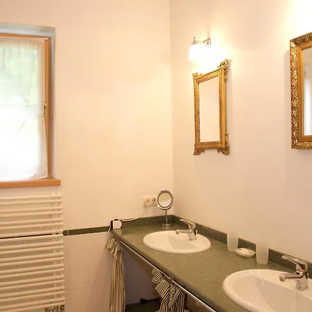 Luxurious With Sauna Apartman *